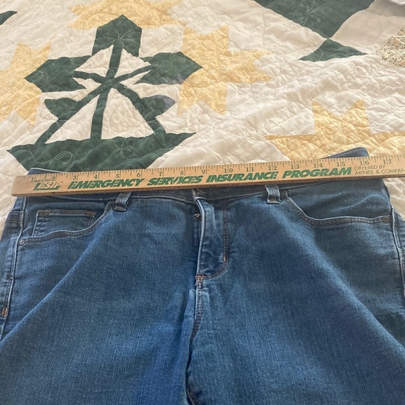 Lee perfect fit jeans, women’s 12S just below the waist dark stone washed - Picture 5 of 10